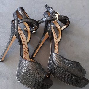 Sam Edelman black pumps